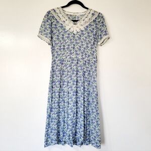 Vintage Jerold Blue Floral and White Lace Short Sleeve Dress S/M